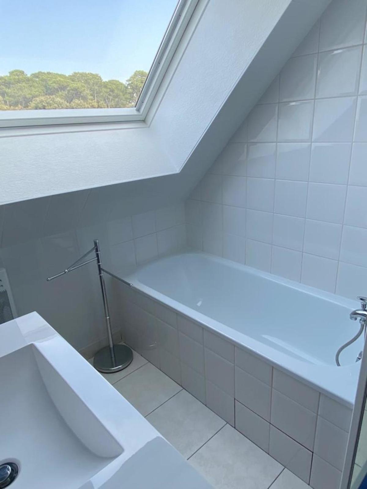 Duplex Apartment With Balcony And Close To The Sea La Baule Eksteriør billede