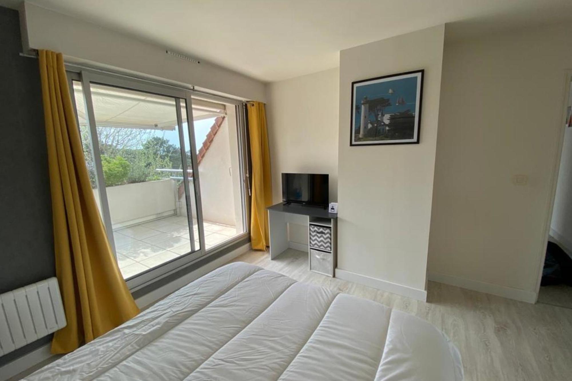 Duplex Apartment With Balcony And Close To The Sea La Baule Eksteriør billede